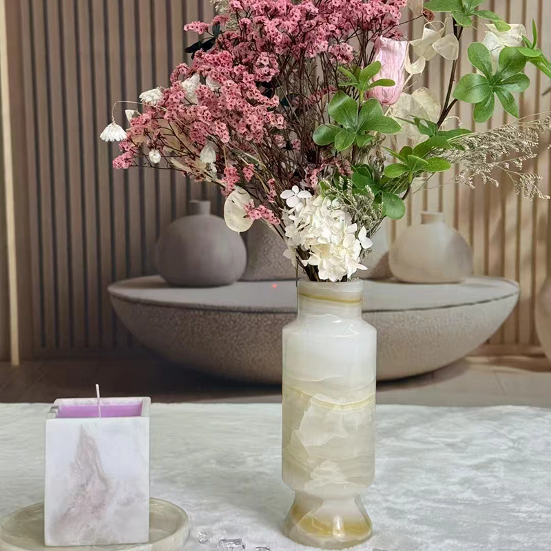 Why White Onyx Vases Are the Ultimate Luxury Home Decor Choice?