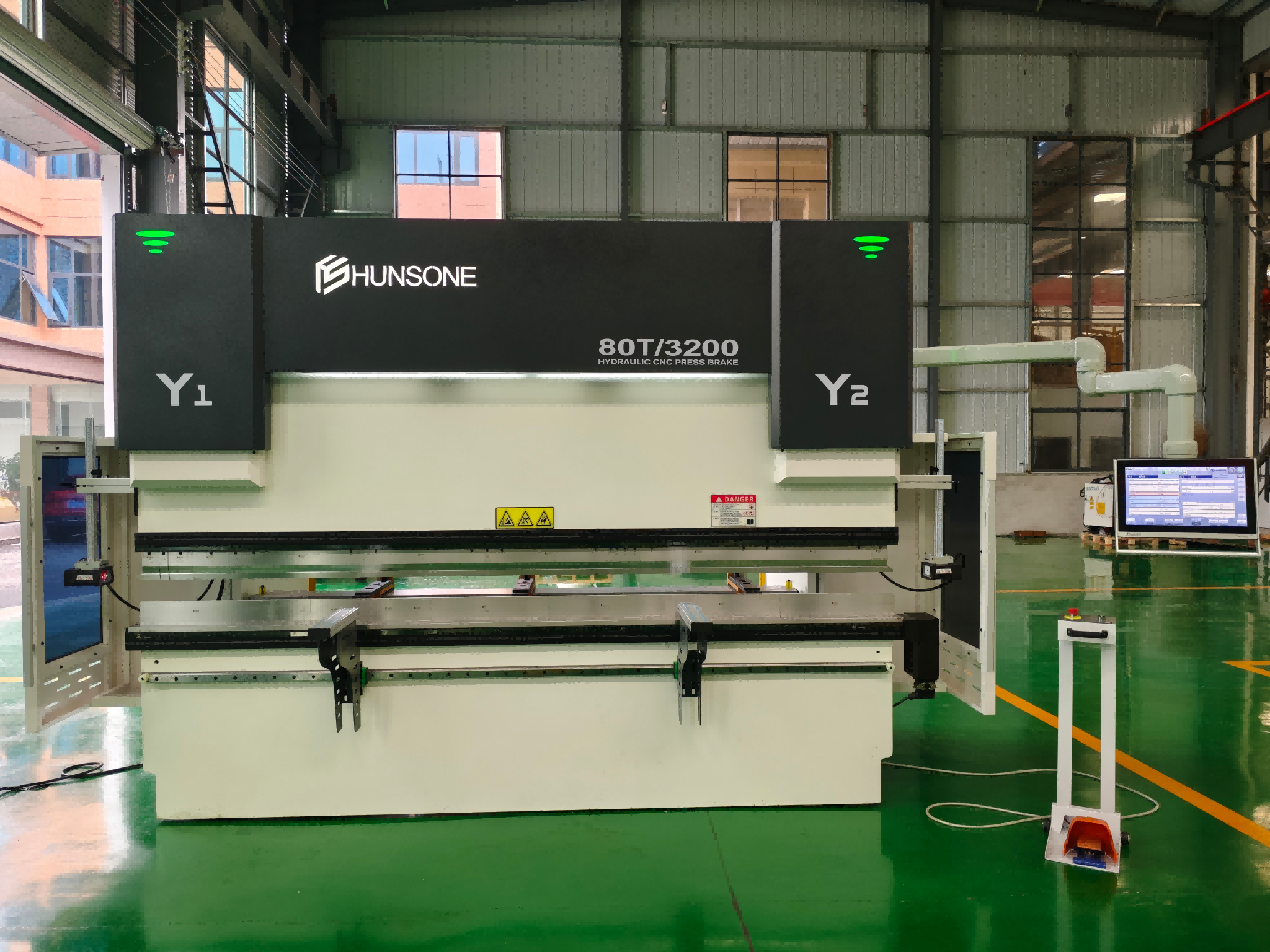 Hybrid Servo Press Brake Manufacturer: Key Factors for Precision Bending